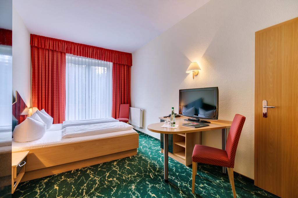 Waldhotel Vogtland Klingenthal Bagian luar foto